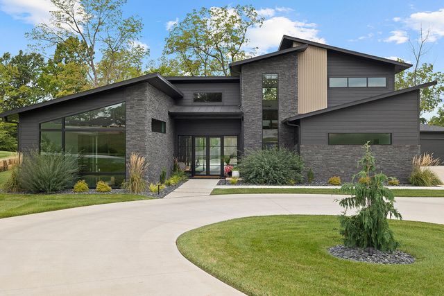 861 Bantry Court, Nixa, MO 65714