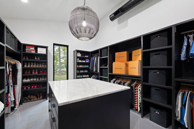 861 Bantry Court, Nixa, MO 65714