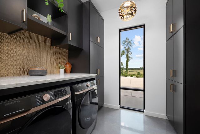 861 Bantry Court, Nixa, MO 65714