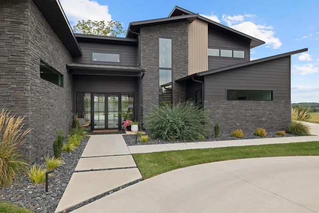 861 Bantry Court, Nixa, MO 65714