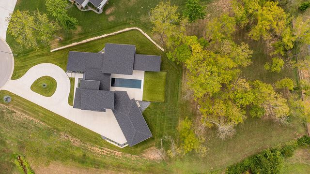 861 Bantry Court, Nixa, MO 65714