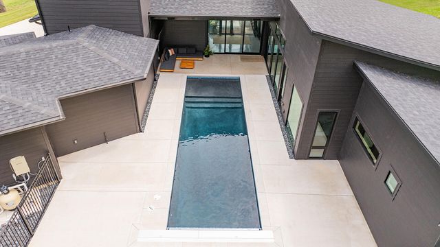 861 Bantry Court, Nixa, MO 65714