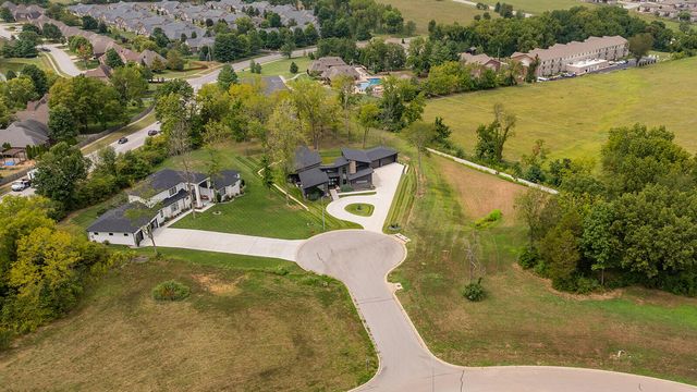 861 Bantry Court, Nixa, MO 65714