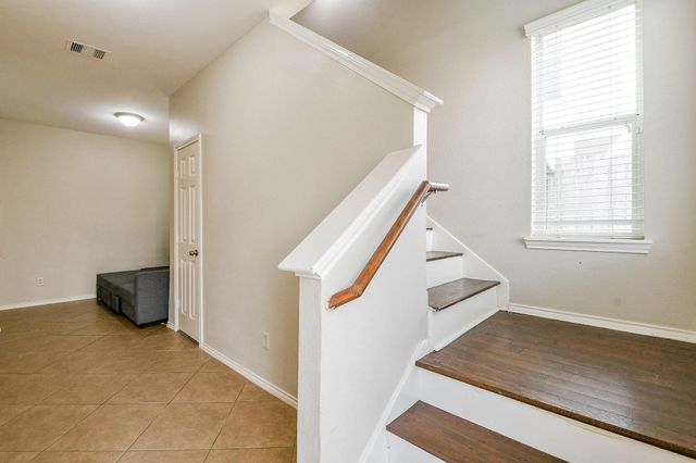 7007 Plum Creek Trail Lane, Houston, TX 77087