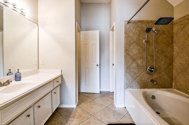 7007 Plum Creek Trail Lane, Houston, TX 77087