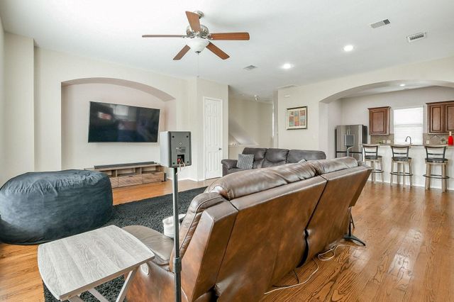 7007 Plum Creek Trail Lane, Houston, TX 77087