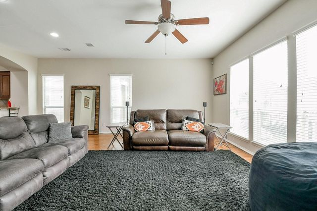 7007 Plum Creek Trail Lane, Houston, TX 77087