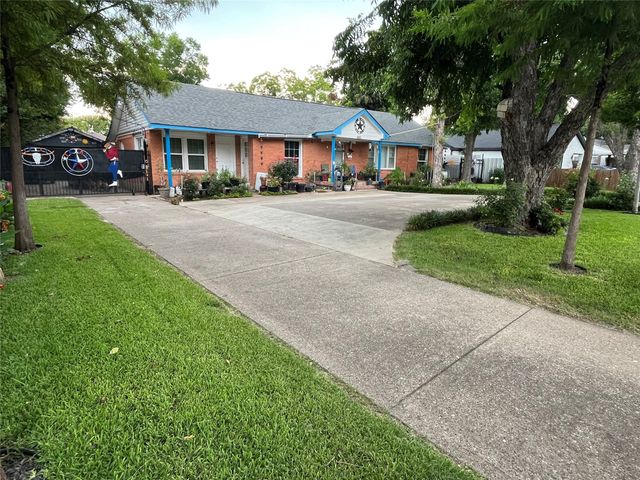 2033 Pleasant, Dallas, TX 75217