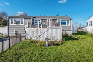 65 Hilltop Ave, Plymouth, MA 02360