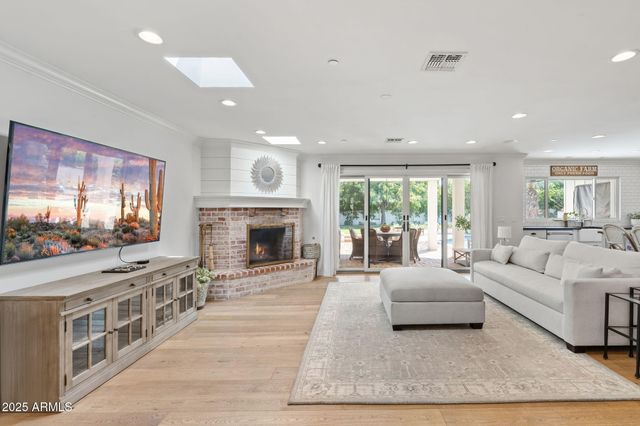 8107 E DEL CUARZO Drive, Scottsdale, AZ 85258