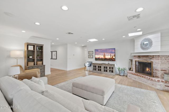 8107 E DEL CUARZO Drive, Scottsdale, AZ 85258