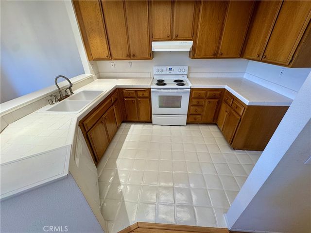 2001 Via Como 103, Corona, CA 92881