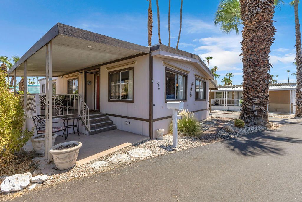 Image 1 of property listing at 290 Butterfield, Cathedral City, CA 92234