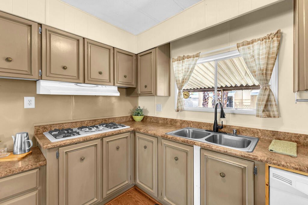 Image 24 of property listing at 290 Butterfield, Cathedral City, CA 92234