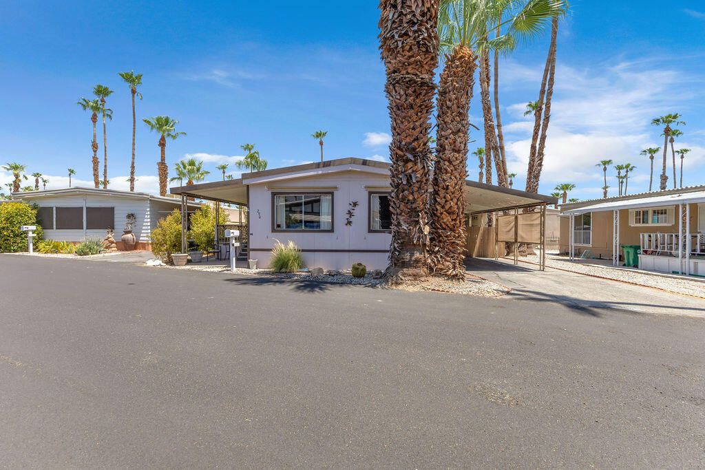Image 3 of property listing at 290 Butterfield, Cathedral City, CA 92234