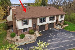 6504 Parkedge CIRCLE #D, Franklin, WI 53132