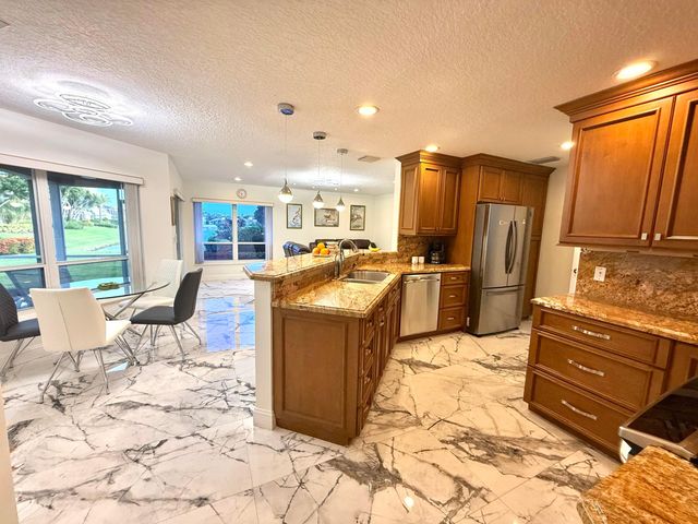 23261 Torre Circle, Boca Raton, FL 33433