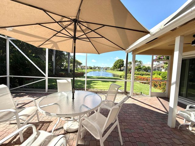 23261 Torre Circle, Boca Raton, FL 33433