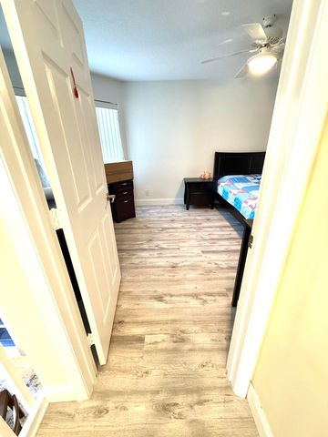 23261 Torre Circle, Boca Raton, FL 33433