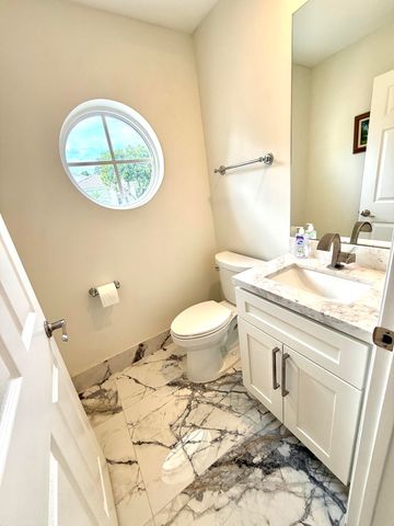 23261 Torre Circle, Boca Raton, FL 33433