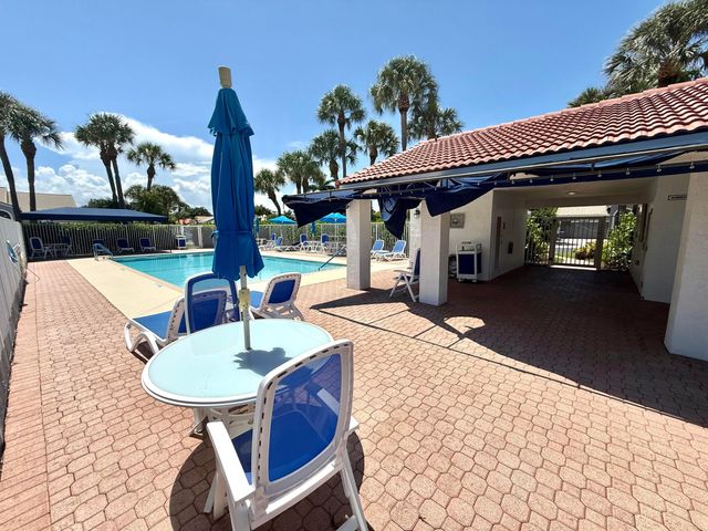 23261 Torre Circle, Boca Raton, FL 33433