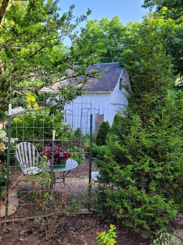 3036 Junietta Avenue, Cincinnati, OH 45211