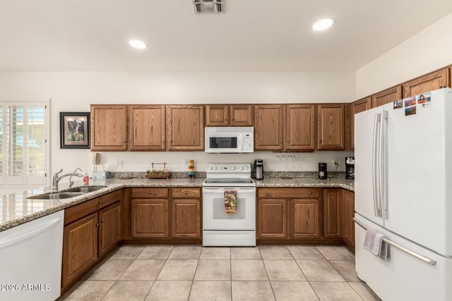 6410 S SENATE Street, Chandler, AZ 85249