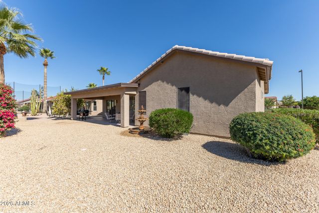 6410 S SENATE Street, Chandler, AZ 85249
