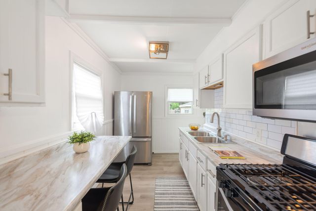 7004 Chestnut Avenue, Hammond, IN 46324