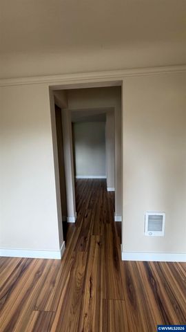 275 Kenwood Av NE, Salem, OR 97301