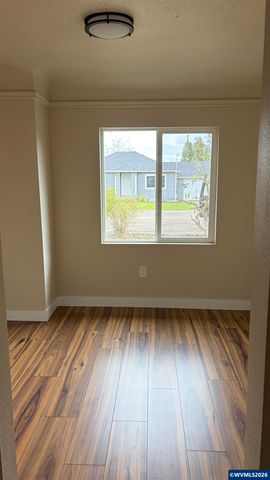 275 Kenwood Av NE, Salem, OR 97301