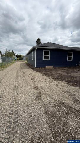 275 Kenwood Av NE, Salem, OR 97301