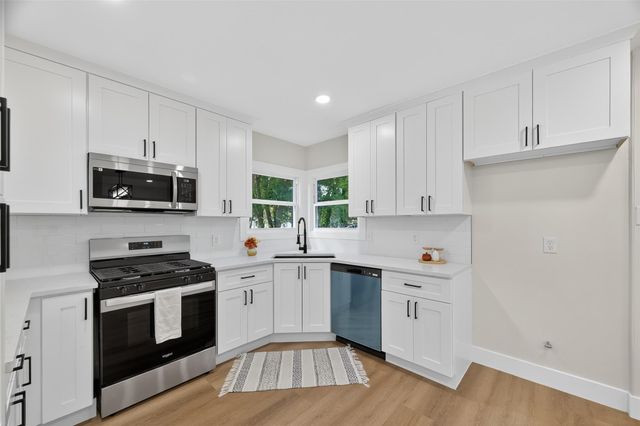 2424 Oaklawn Drive, La Marque, TX 77568