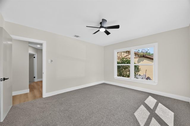 2424 Oaklawn Drive, La Marque, TX 77568