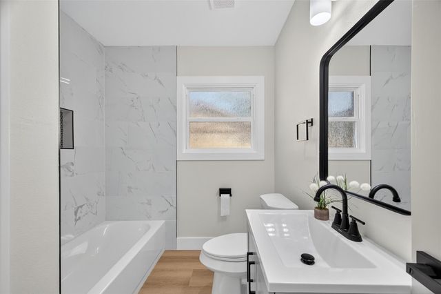 2424 Oaklawn Drive, La Marque, TX 77568