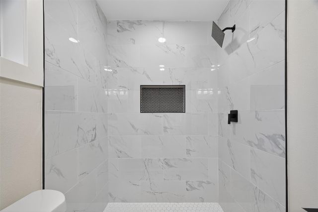 2424 Oaklawn Drive, La Marque, TX 77568