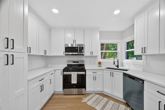 2424 Oaklawn Drive, La Marque, TX 77568