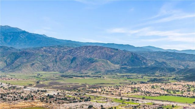 1441 Aster Pl, Beaumont, CA 92223