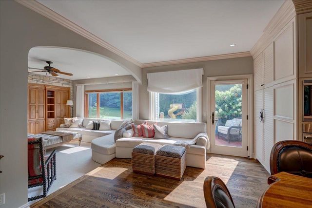 5610 Reiner Road, Sun Prairie, WI 53590