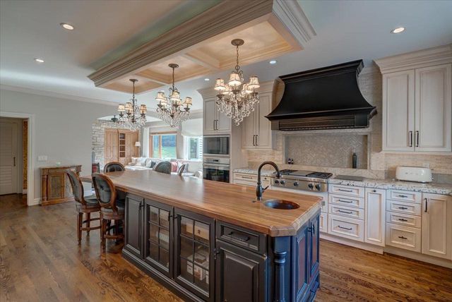 5610 Reiner Road, Sun Prairie, WI 53590