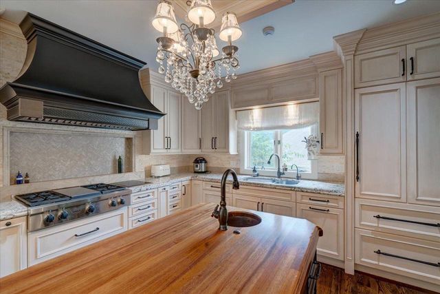 5610 Reiner Road, Sun Prairie, WI 53590