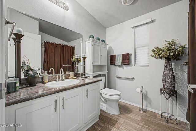 2131 E UNION HILLS Drive M34, Phoenix, AZ 85024