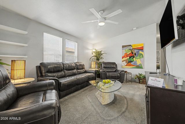 2131 E UNION HILLS Drive M34, Phoenix, AZ 85024