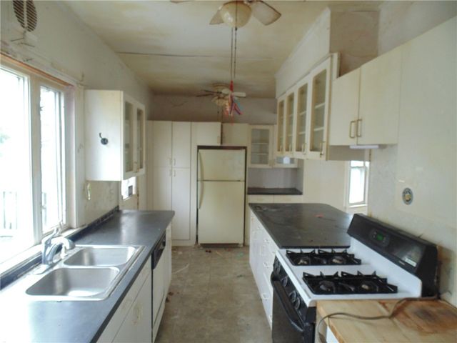860 Washington Avenue, Irondequoit, NY 14617