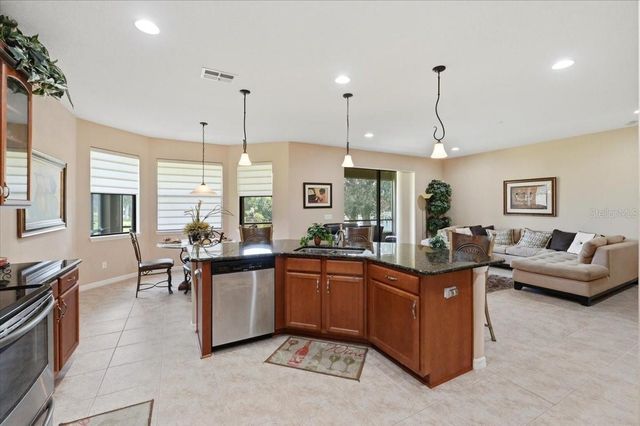 268 OAK LANDING LANE, Mulberry, FL 33860
