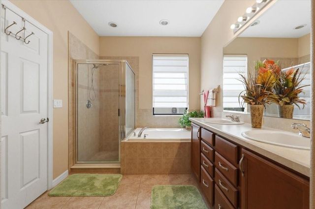 268 OAK LANDING LANE, Mulberry, FL 33860