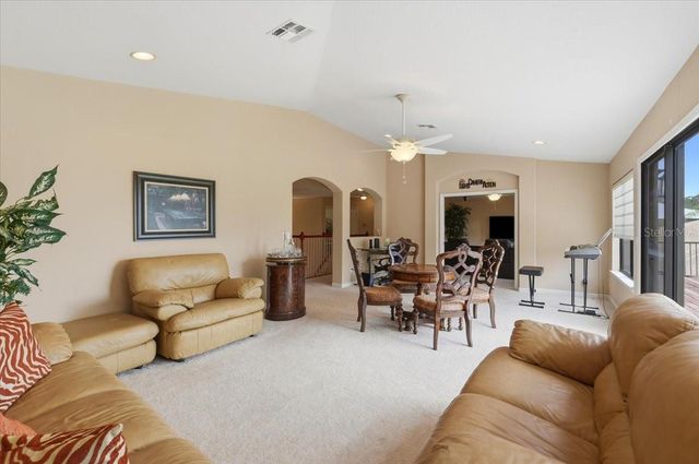 268 OAK LANDING LANE, Mulberry, FL 33860