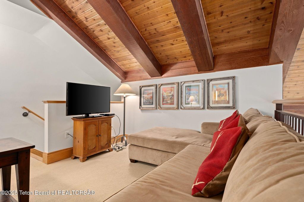 3285 W VILLAGE Drive 404, Teton Village, WY 83025 photo 18