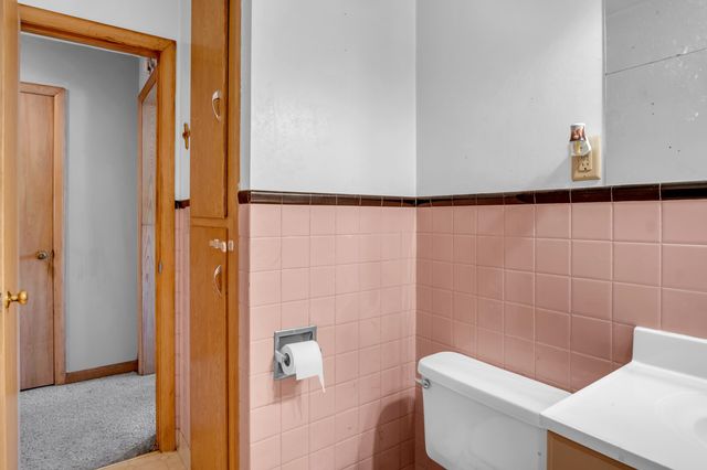 914-916 N Pine St, Newton, KS 67114