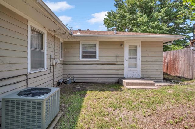 914-916 N Pine St, Newton, KS 67114